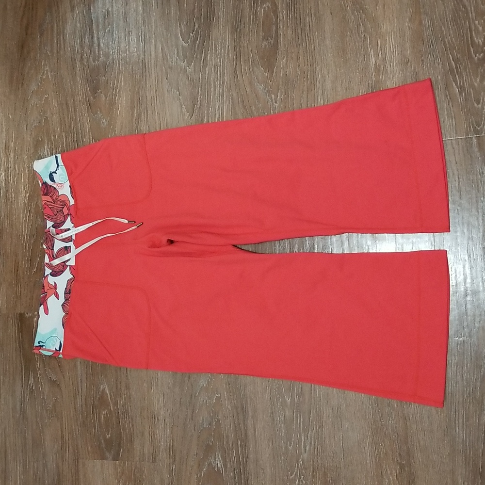 (8) lululemon athletica Cropped Drawstring Yoga Stretch Athleisure Gym Studio